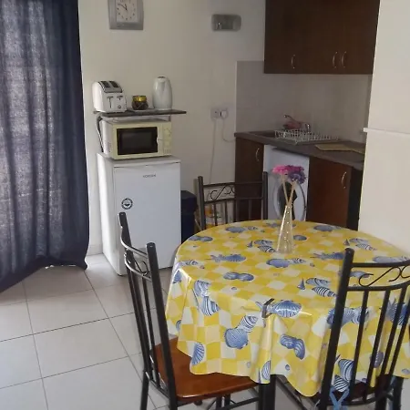 1 Bedroom With Magic View Over Center Larnaka